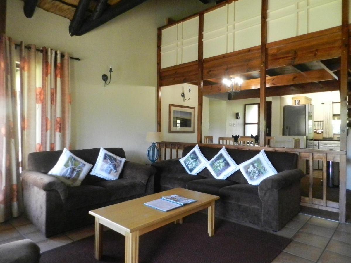 Fairways Holiday Accommodation Drakensberg Garden Exterior photo