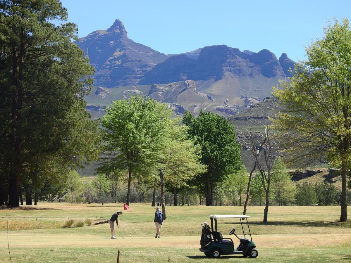 Fairways Holiday Accommodation Drakensberg Garden Exterior photo