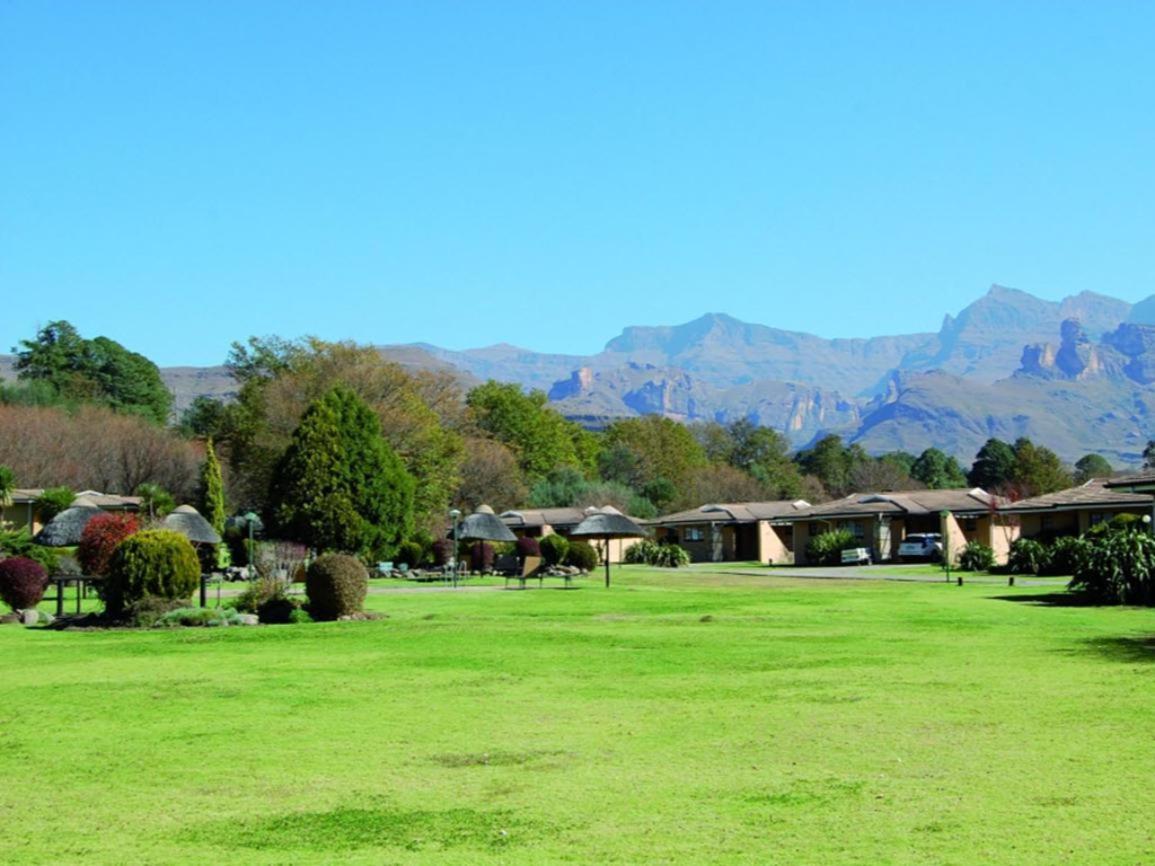 Fairways Holiday Accommodation Drakensberg Garden Exterior photo