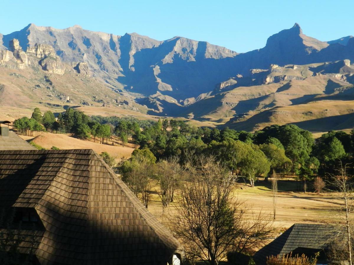 Fairways Holiday Accommodation Drakensberg Garden Exterior photo